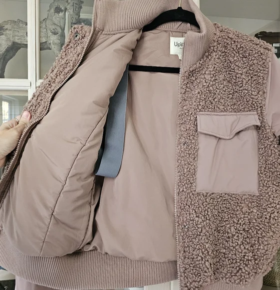 $148 UpWest Sherpa Bomber - Picture 9 of 15